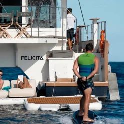 Plateforme gonflable bateau Yachtbeach Ramp pour foil