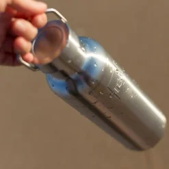 Red paddle thermos